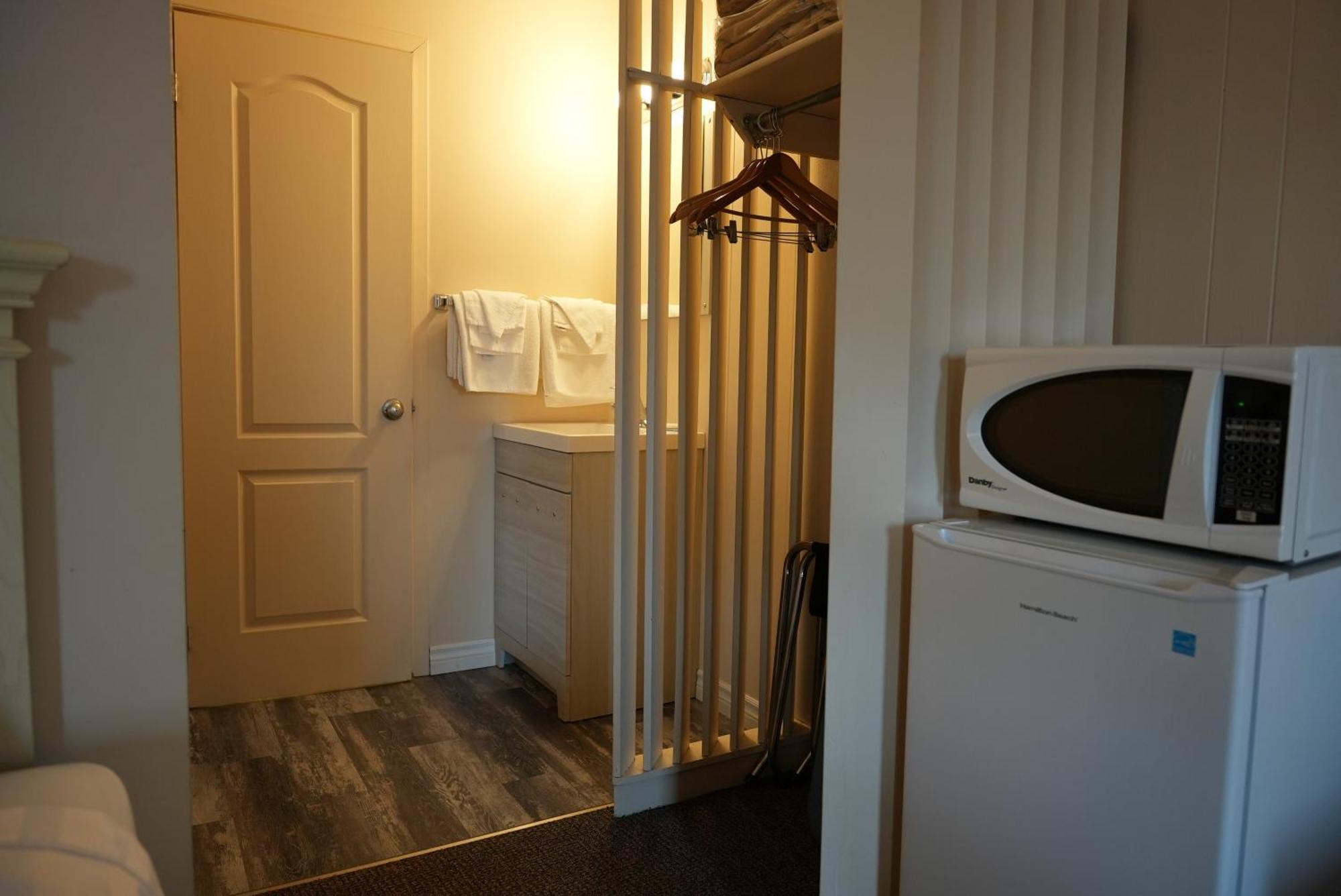 Hotel Travelodge By Wyndham At The Falls Niagara